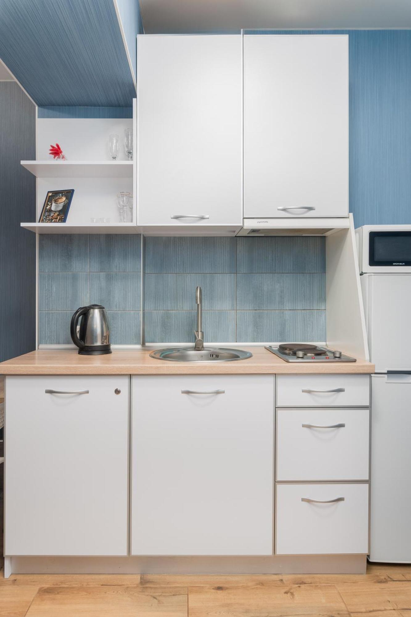 блакитна студия, південний вокзал 5 хвилин Apartament
